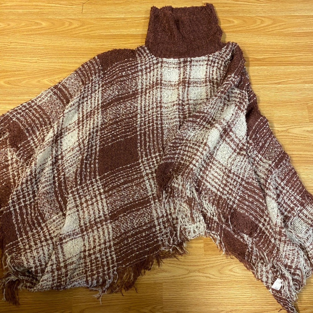 Beautiful poncho perfect for fall.